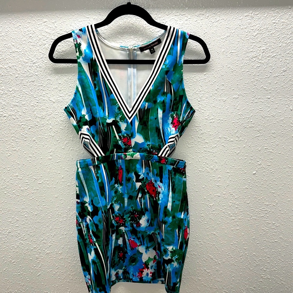Women’s Cut Out Dress; Size M